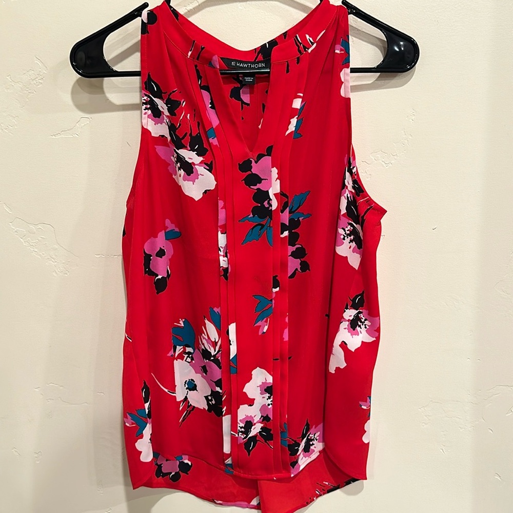 Sleeveless blouse
